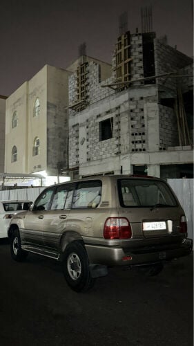 لكزس 2000