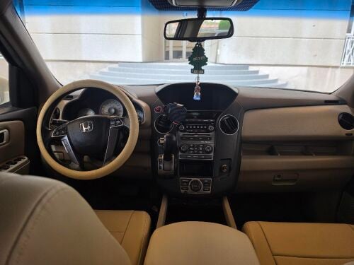 For Sale . Honda pilot toring 2012