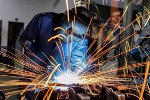 Glender cutting technician
