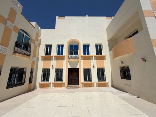 للايجار فيلا سكنيه الثمامه 