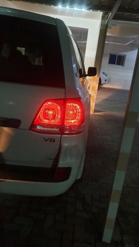 Toyota Land Cruiser GXR  V 8