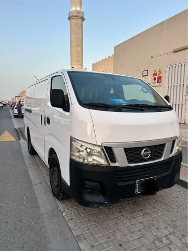 NISSAN URVAN