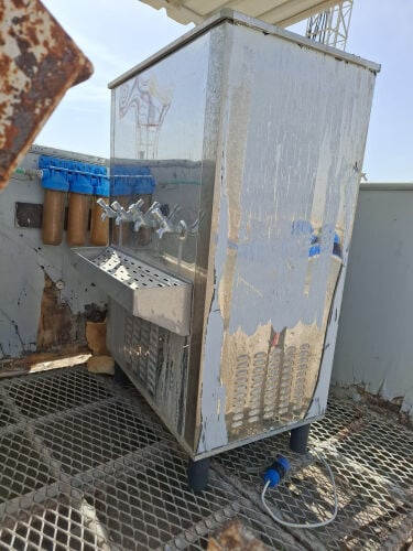 water dispenser 