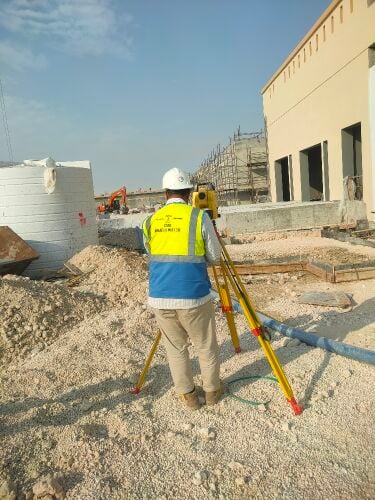 land surveyor