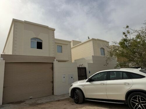 صلال علي.للبيع فيلا جاهزة للسكن