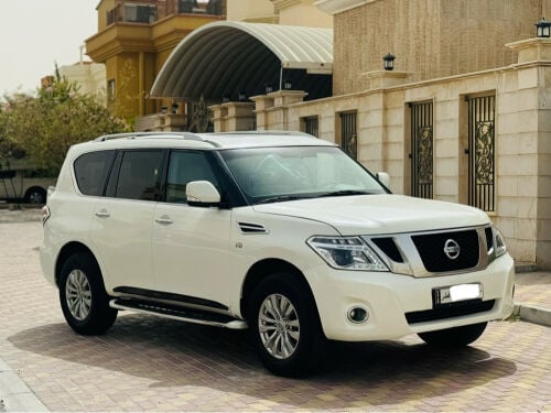 Nissna petrol full option 2014