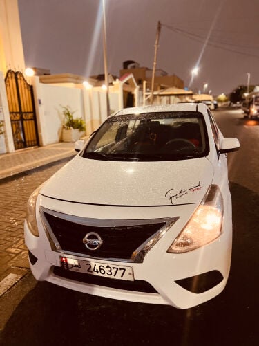 Nissan Sunny car