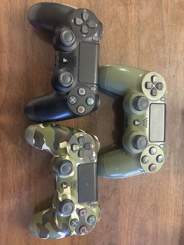 SONY PS4 console 