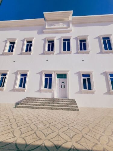 للإيجارفيلا١٦٠٠م بمعيذرالجنوبى