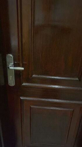 تركيب وصيانة الأبواب والاقفال وفت