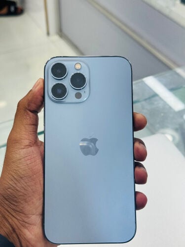 Apple I phone 13 pro max 