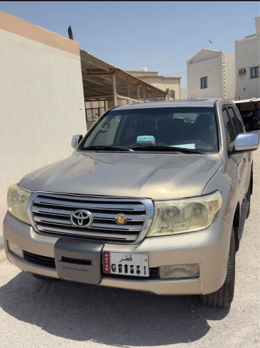 Land Cruiser GXR in good condition