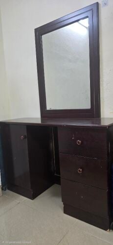 dressing table