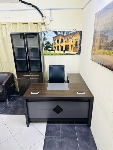 Used Office Furniture – 33087737