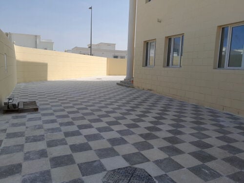 للإيجار فيلا في الوكير
