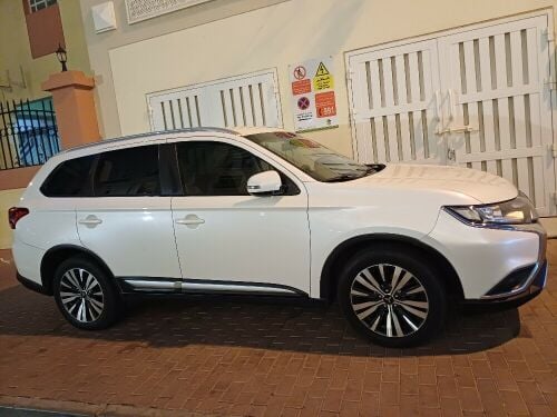 MITUSBISHI Outlander 2020 4wd