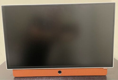 Skyworth Portable Smart TV 24 in