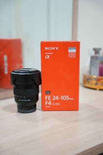 Sony 24-105 F4 G OSS LENS