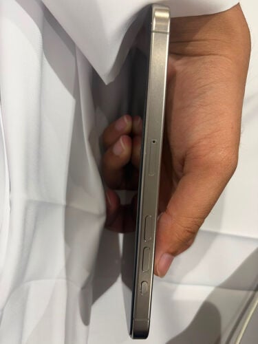 ايفون ١٥ برو ماكس
