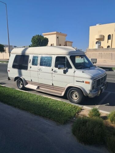 gmc vandura 1988 bed freezer Kitche