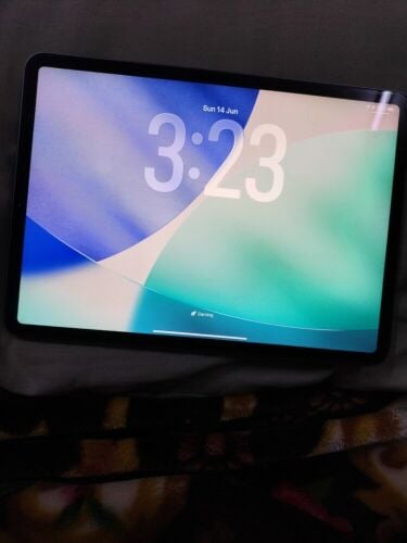 IPad Pro M2 Chip !28 storage