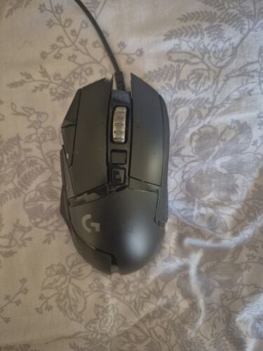 Logitech G502 hero mouse