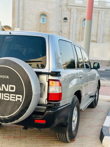 Toyota Land Cruiser 