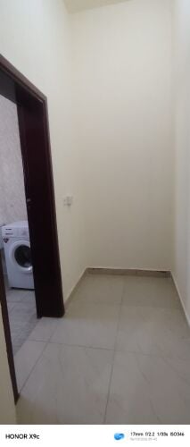 للبيع بيت في العزيزيه مؤجر