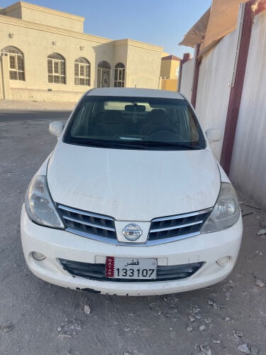nissan tida