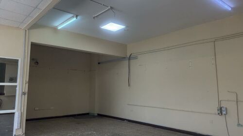 للايجار محل في مشيرب خلف شركة اري