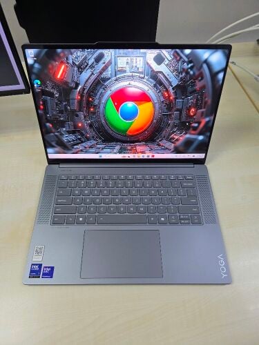 Lenovo Yoga Slim Ultra 7 32GB 1TB 1