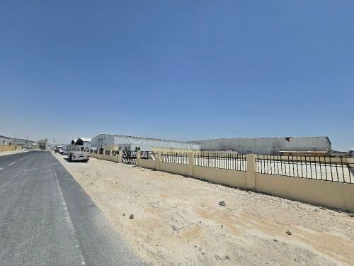 Warehouse in Birkat Al-Awamir