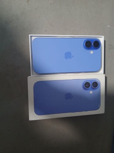 iPhone 16 (128GB) – Ultramarine