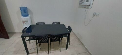 طاولة طعام ٦ كراسي