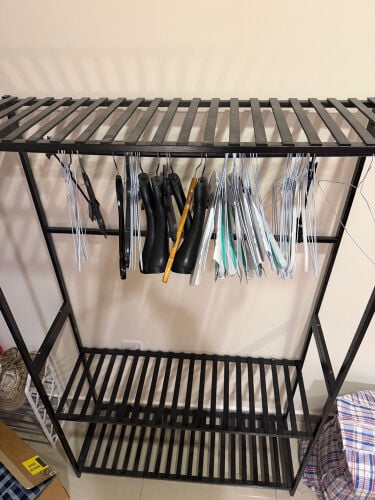 clothes rack / free delivery 