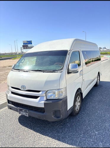 Only Rent Hiace seat Van 