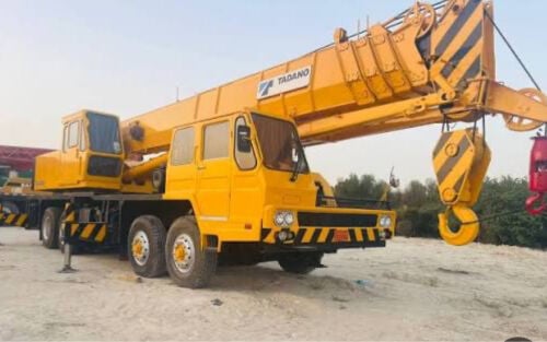 cranes and trailers 