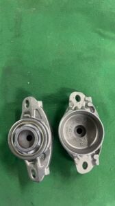 RR upper suspension strut mount