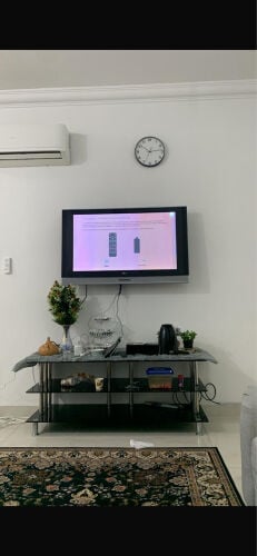 شاشة مع طوايل متعدده 