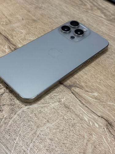 iPhone 15 Pro Max 84% 256GB 