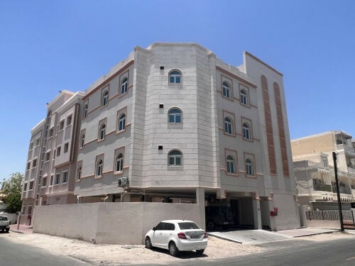 شقق للايجار عمارة سكنية مكيفة 