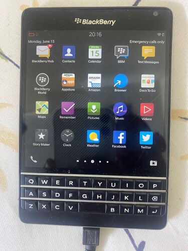 Blackberry Passport mobile