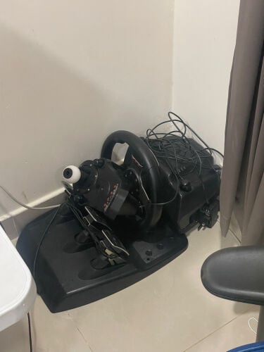 Logitech G27 Racing Wheel 