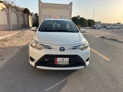 2016 yaris LOW KM FOR SALE