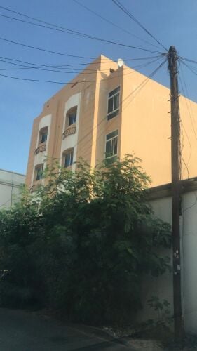 للايجار شقتين موظفين او موظفات