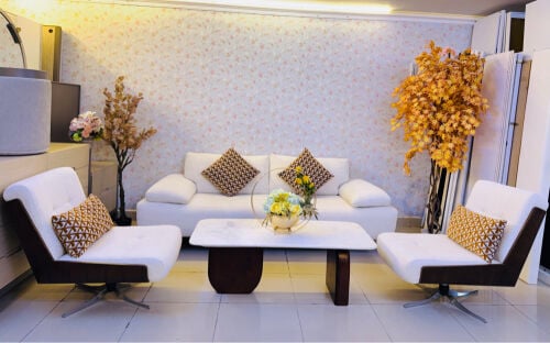 Home Center Sofa And Table 