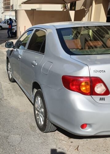 Toyota Corolla model 20010for sale