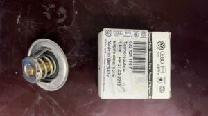 Engine coolant thermostat