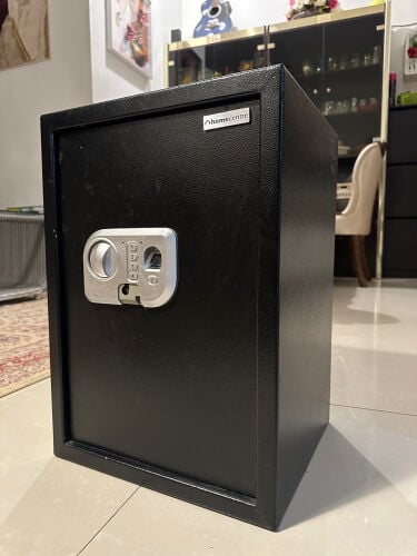 Safe locker