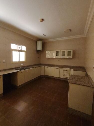 8BHK Villa In Althumamah